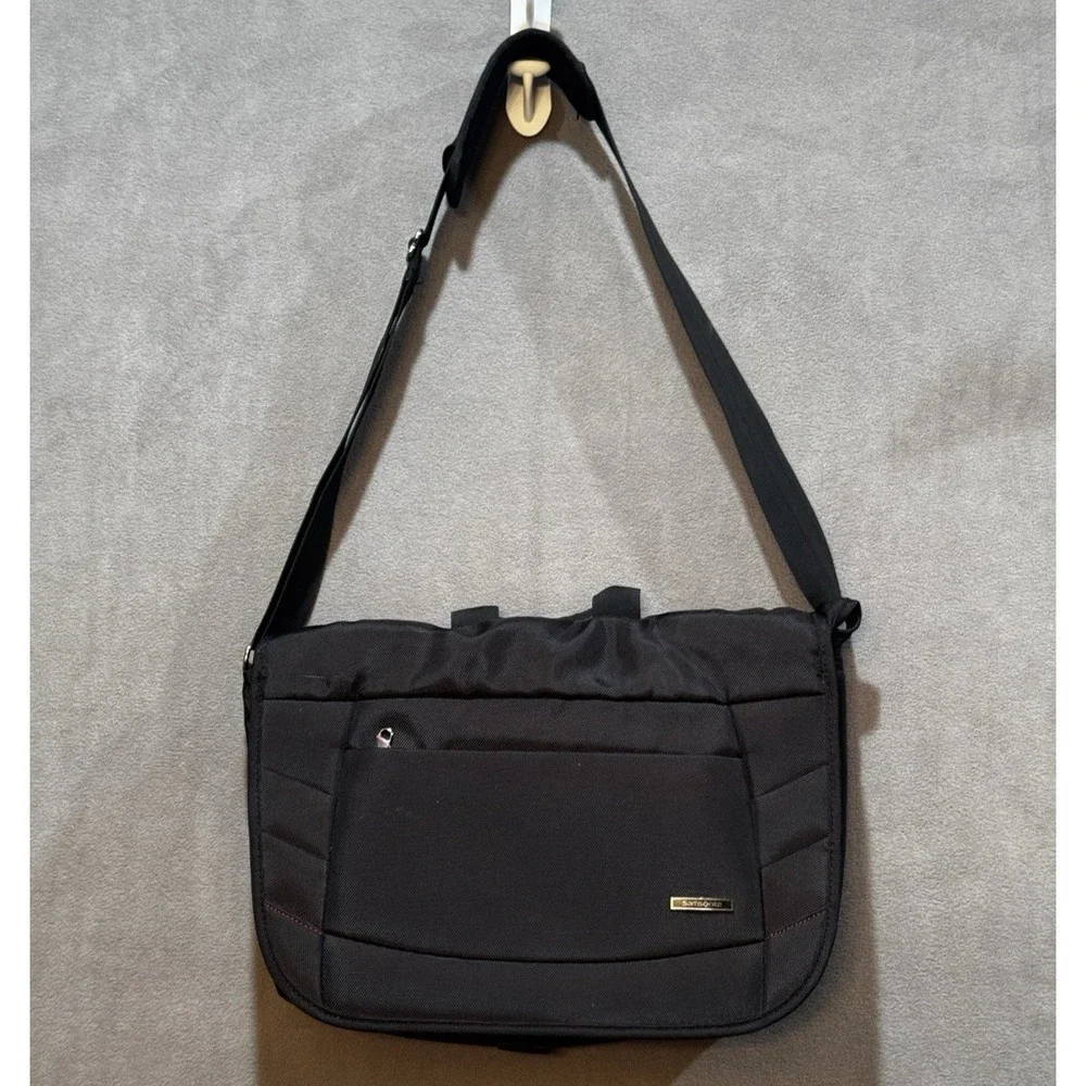 Samsonite Black Ballistic Nylon Messenger Laptop Bag‎ Tablet Travel Case